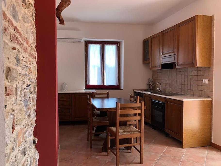 Eremo Dei Poeti Albergo Diffuso Aulla Ngoại thất bức ảnh
