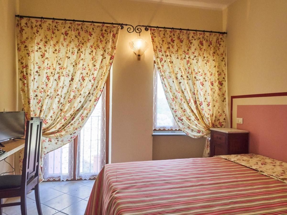 Eremo Dei Poeti Albergo Diffuso Aulla Ngoại thất bức ảnh